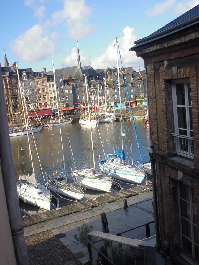 Studio Cinema Apartment Honfleur Exterior photo